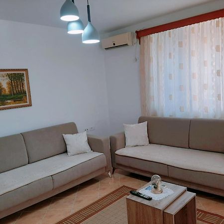 Vangert Apartment Berat Exteriér fotografie